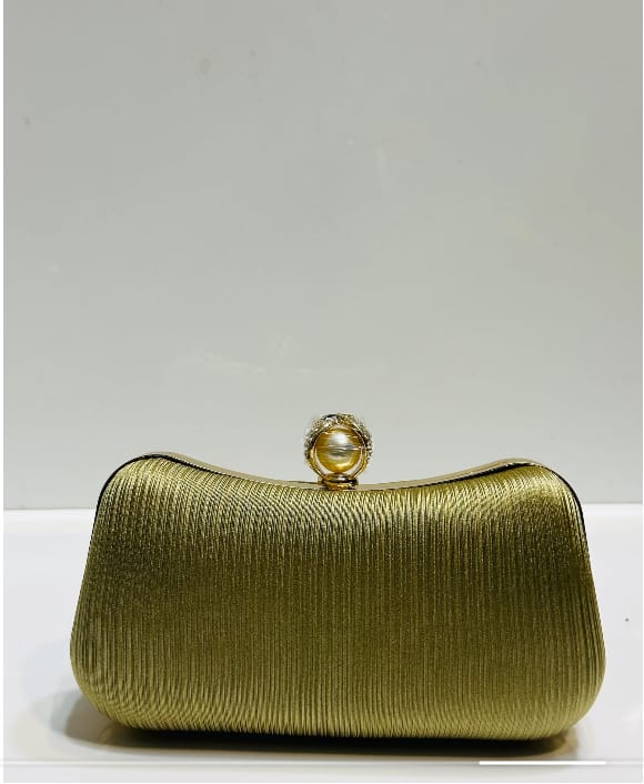 “Lustre Pearl” Evening Clutch
