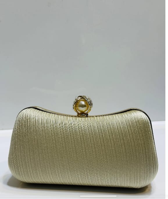 “Lustre Pearl” Evening Clutch