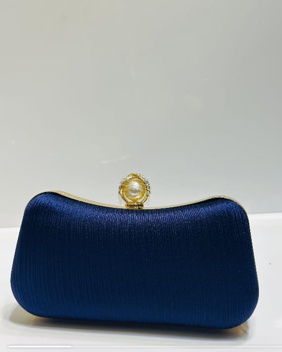 “Lustre Pearl” Evening Clutch